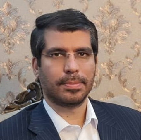 رئیس کمیسیون : احمد نیرومند